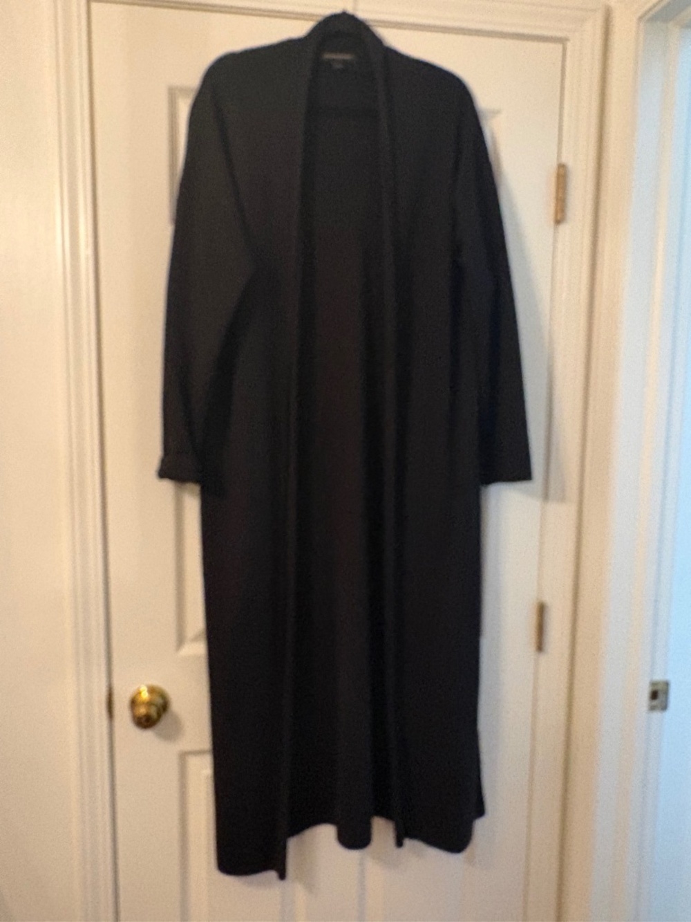 Banana Republic, black size L ( XL can wear too) , gorgeous ankle length sweater